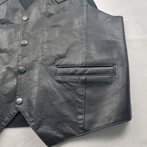 Permit Platinum Leather black leather snap front vest adjustable back - Picture 5 of 5